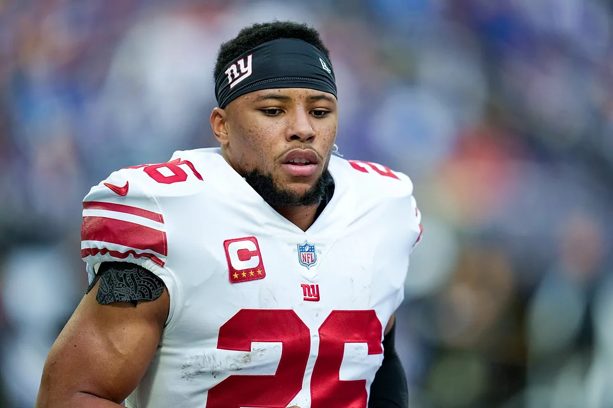 Saquon Barkley doesn't see himself in anything but Giants uniform after  loss to Eagles | Marca