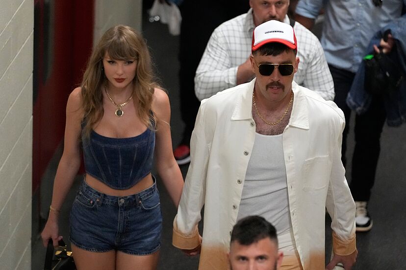 Details emerge explaining why Taylor Swift and Travis Kelce took it easy  for New Year's celebration | Marca