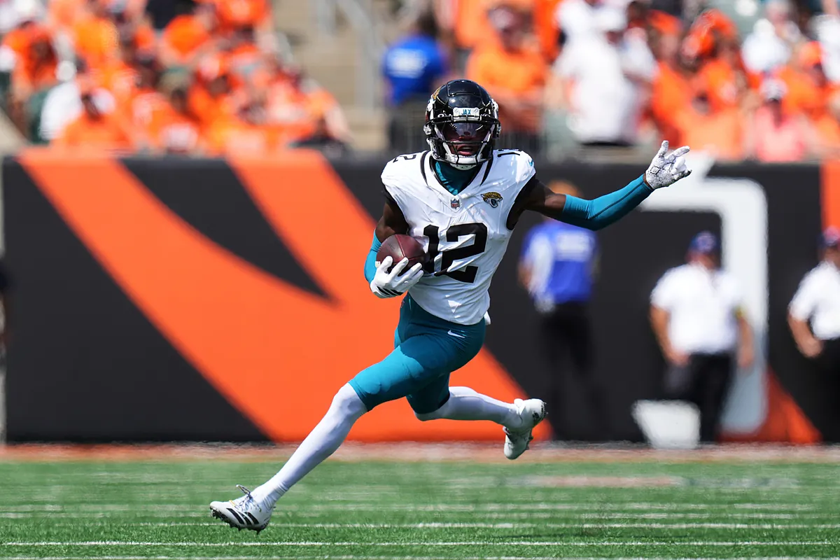 A longtime ally of Deion Sanders can't contain himself over what happened to Travis Hunter in the game against the Bengals