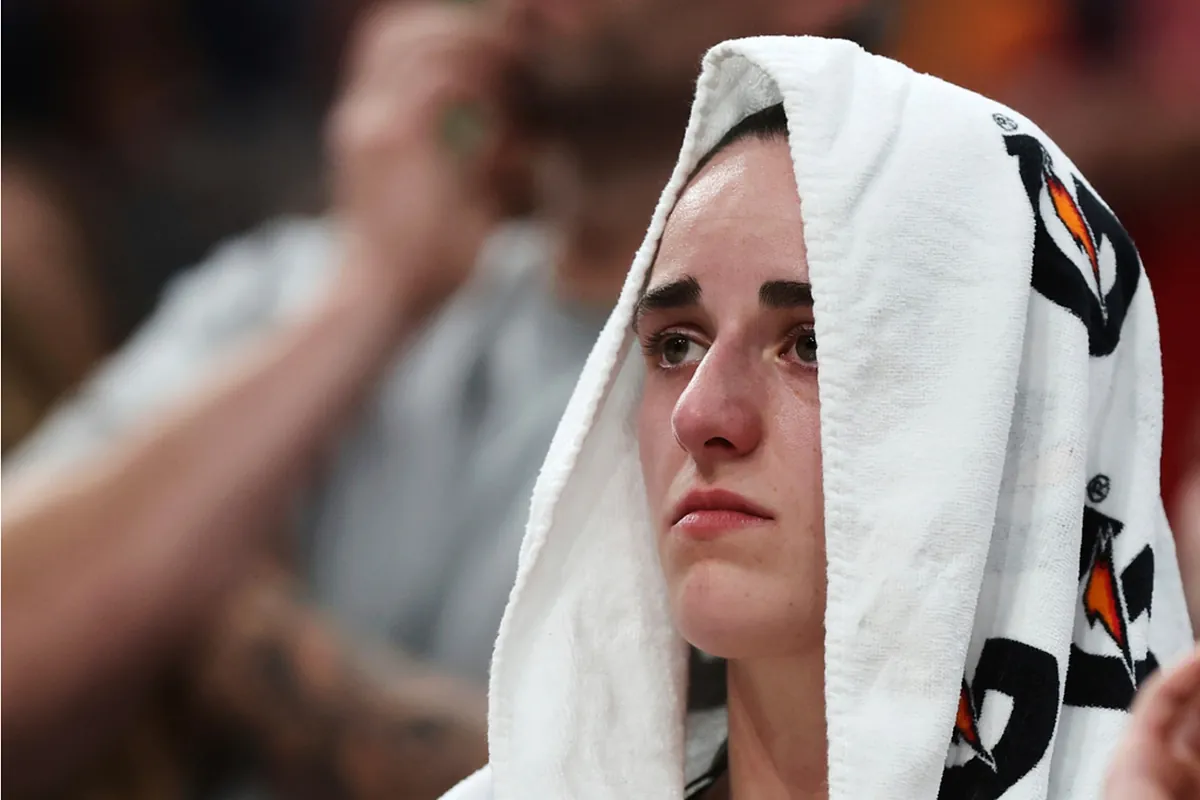 Caitlin Clark's sideline behavior draws criticism from WNBA Fans and Indiana Fever supporters