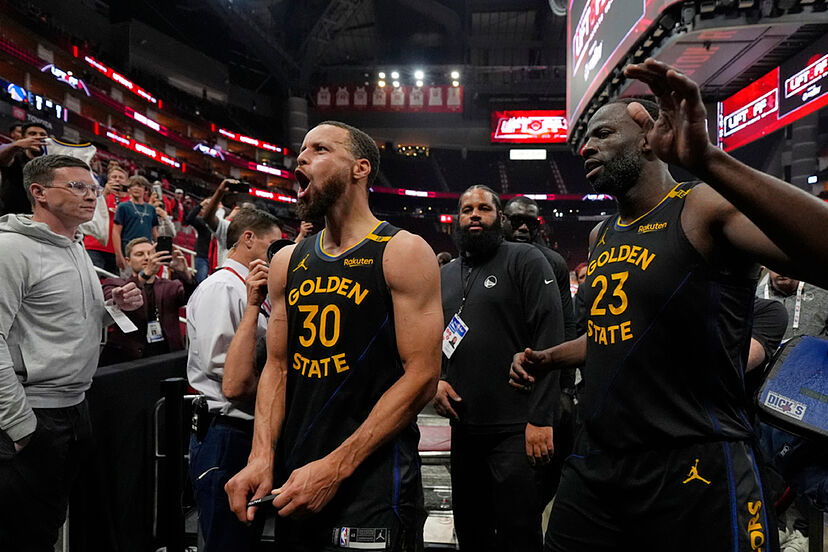 Why the Golden State Warriors' projected 2025-26 roster sparks outrage on  social media | Marca
