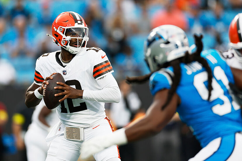 Shedeur Sanders feels at home in NFL debut with Browns as next chapter of  the Sanders legacy begins | Marca