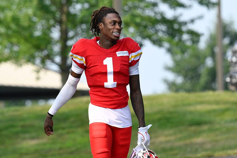 BREAKING NEWS: Kansas City Chiefs Controversially Downplay Star WR Xavier Worthy's Injury Ahead of Week 5 – The Unexpected Decision Has Fans Worried and Experts Questioning The Chiefs' Transparency and Medical Strategy This ambiguous decision has fans worried, while experts are questioning the Chiefs' transparency and medical strategy. In a context where the team needs to maintain top form, "hiding" the young star's health information could shake public confidence...