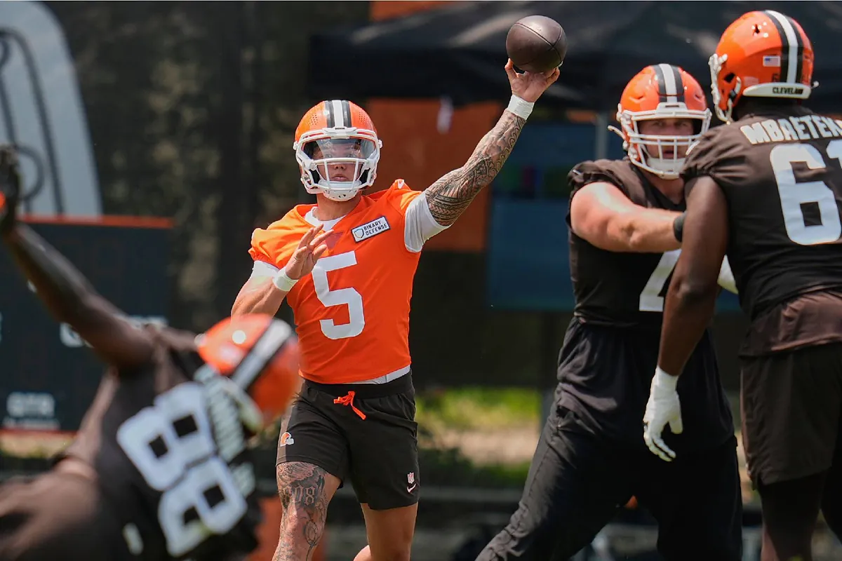 Dillon Gabriel has officially declared war on Shedeur Sanders, and alarms are sounding in the Cleveland Browns | Marca