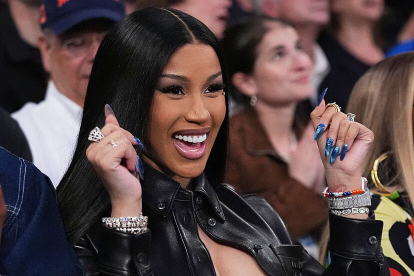 Cardi B, devastated after losing $13,000 down the toilet: I don't recommend  it to anyone | Marca