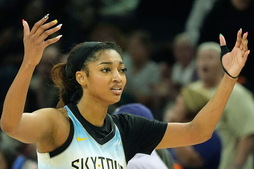 Angel Reese in the eye of the storm: tension in Chicago Sky after her harsh  statements | Marca