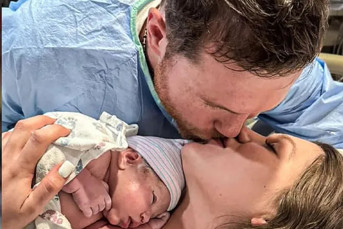 Canelo Álvarez at the birth of his daughter with his wife