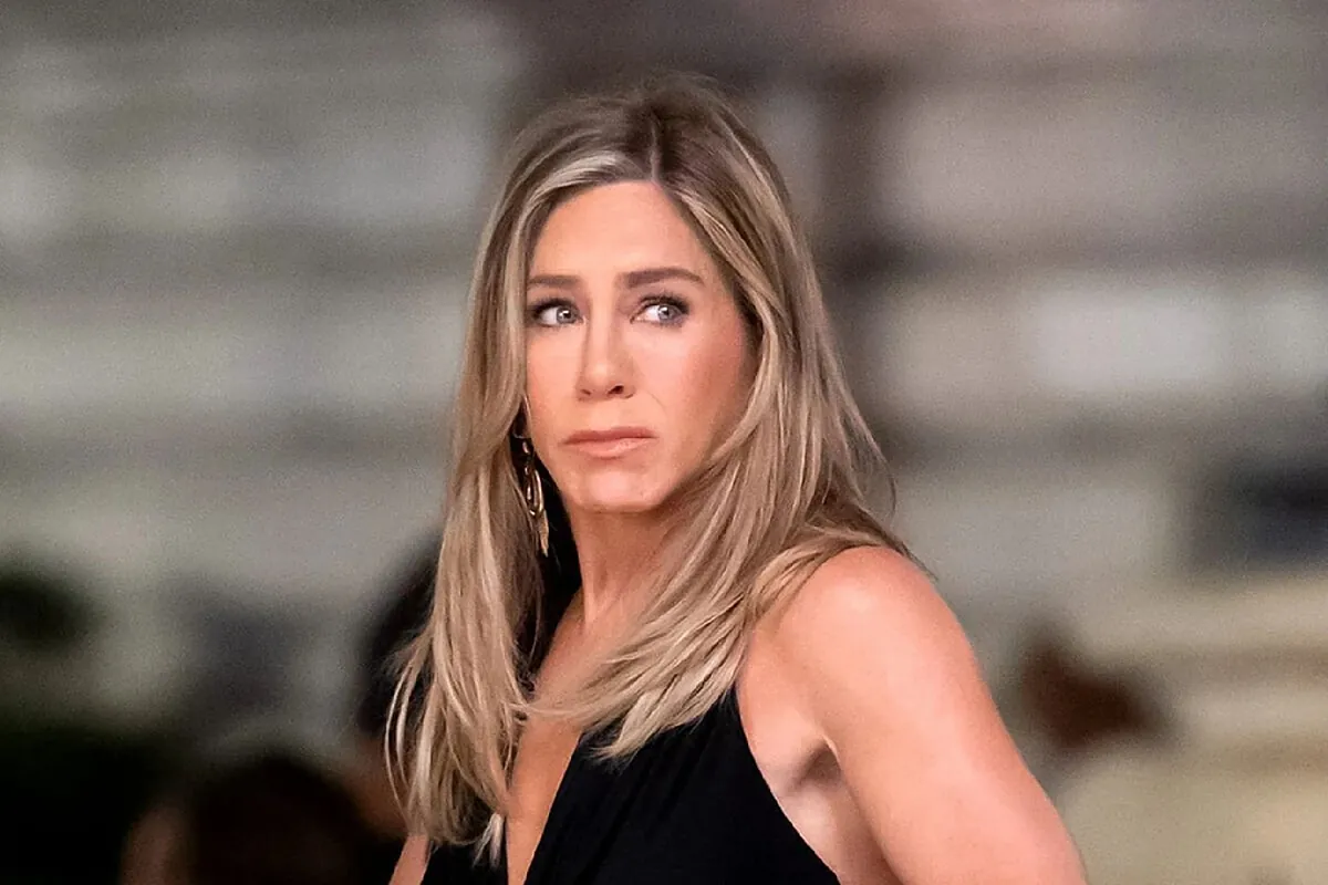 Jennifer Aniston feels uneasy to discover that people are impersonating her to scam people
