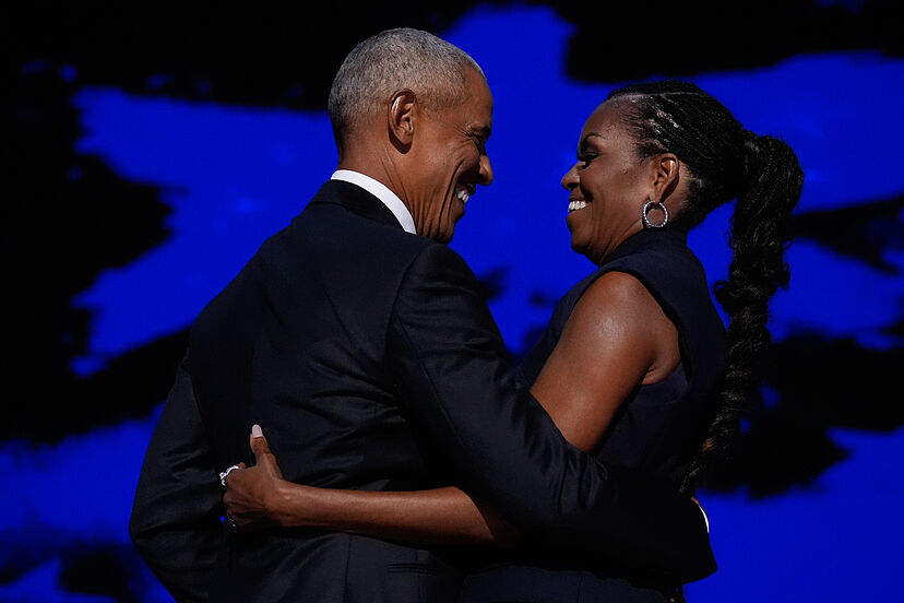 Barack and Michelle Obama are reportedly planning their divorce for  "another woman": Their fights are heated and full of resentment | Marca
