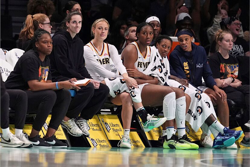 Without Caitlin Clark, the Fever lose again, although Cunningham and  Mitchell shine with a personal best | Marca