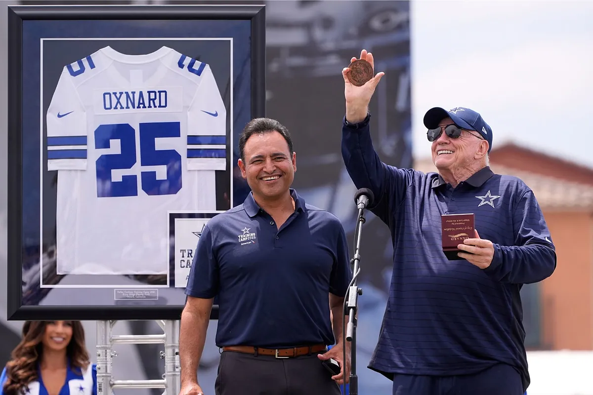 Worst owner?", criticism grows for Jerry Jones to sell the Cowboys amid Micah  Parsons fallout | Marca