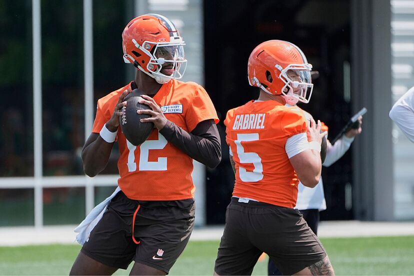 Shedeur Sanders vs Dillon Gabriel, the growing battle within the Cleveland  Browns for a backup role | Marca
