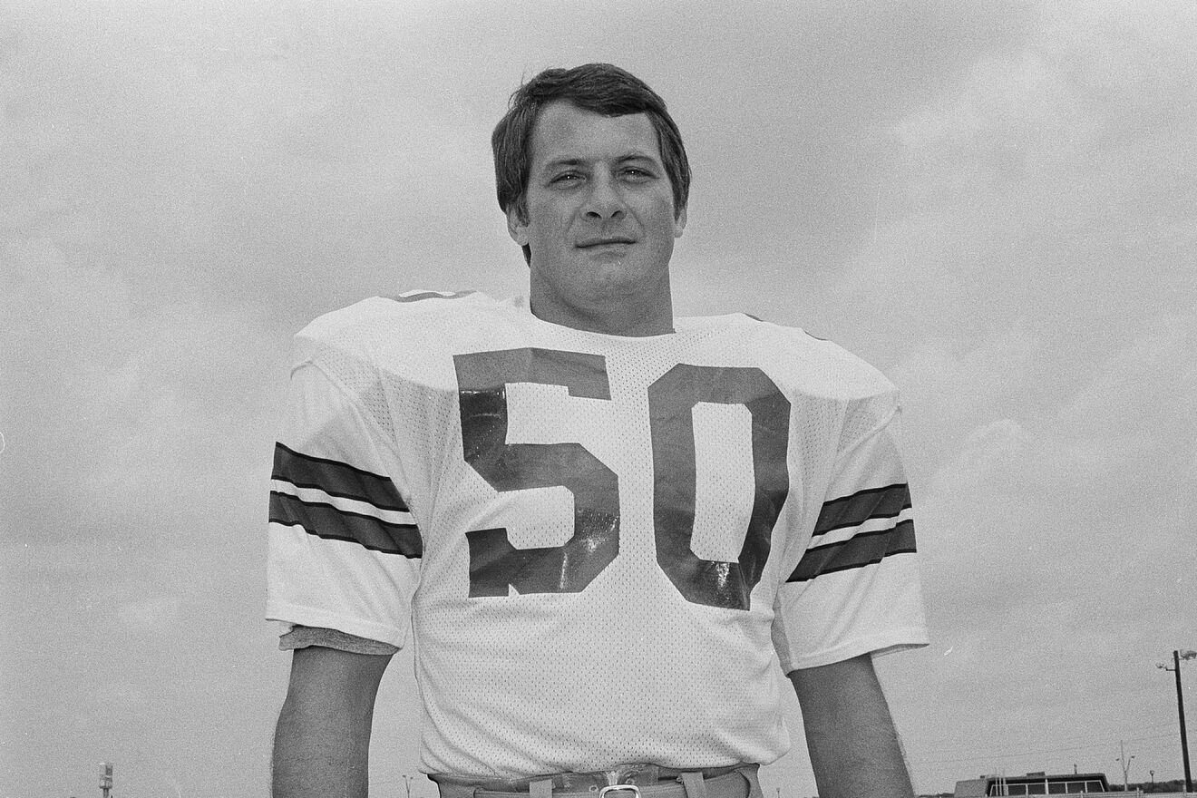 Remembering D.D. Lewis: Dallas Cowboys Icon and Two-Time Super Bowl...