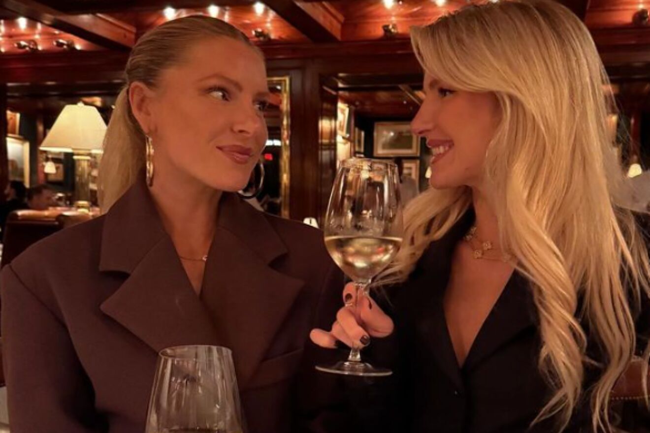 Pheloung twins cause frenzy by confessing to sharing underwear